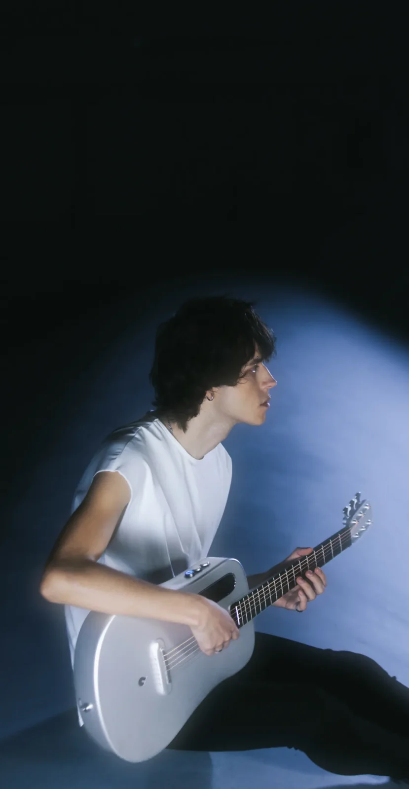 white-lava-me-air-banner-mobile